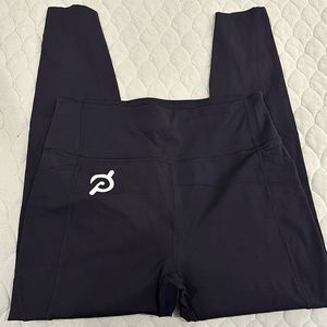 Peloton leggings size L with pockets